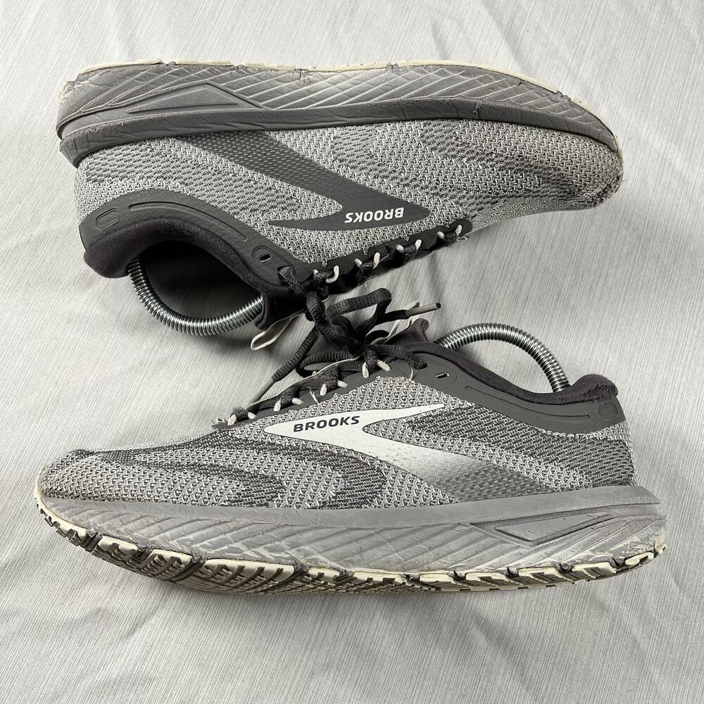 Brooks Revel 7 Men's Size 8 Running Shoes Gray Jogging Gym Sneakers 1104351D014